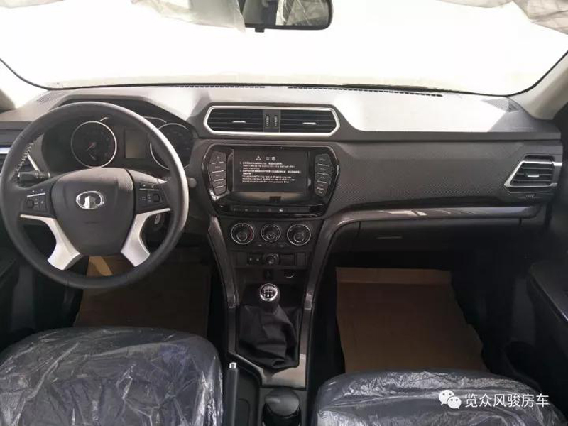 外觀大氣，空間十足的房車