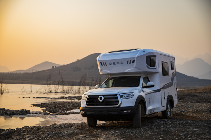 3月，北京房車展，看長城炮房車