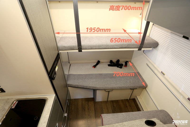 到底因?yàn)槭裁矗孔屗麄兠び喿杂膳贐 到底因?yàn)槭裁矗孔屗麄兠び喿杂膳贐