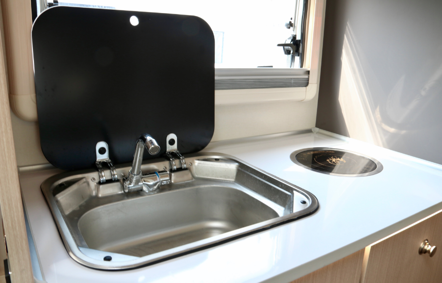 分時四驅、超大空間、一代經典——風駿C7！