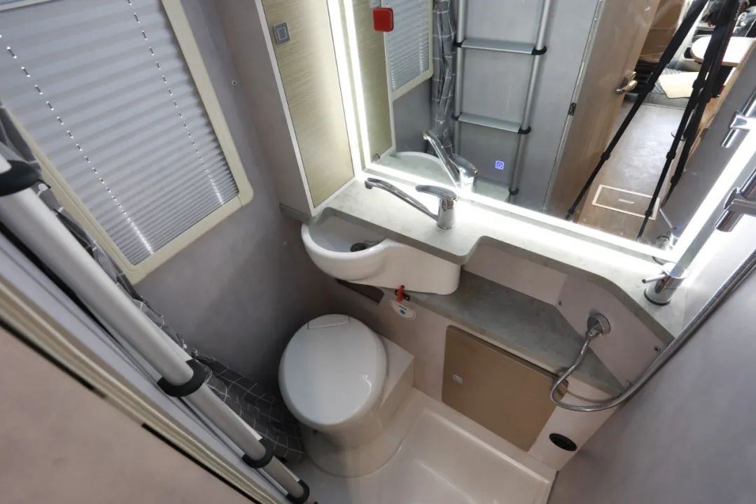 向“偽性價(jià)比”房車出擊，第五代塞拉維來襲！