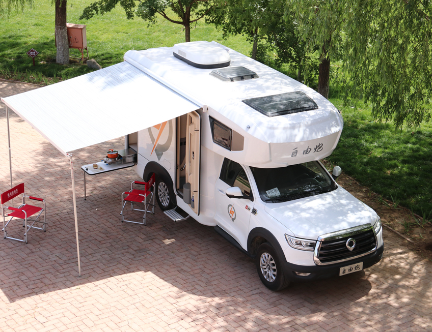 覽眾房車是國內(nèi)專業(yè)生產(chǎn)、銷售房車的企業(yè) 覽眾房車是國內(nèi)專業(yè)生產(chǎn)、銷售房車的企業(yè)