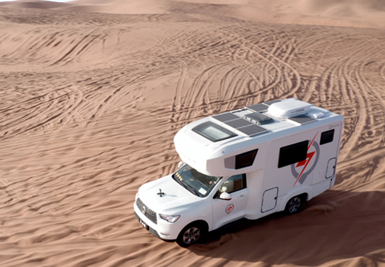 以自由為名，炮響阿拉善